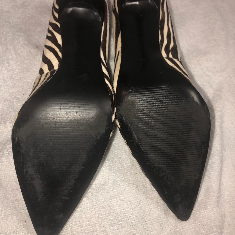 Guess zebra print pumps black white pony hair 8.5 - Picture 7 of 8